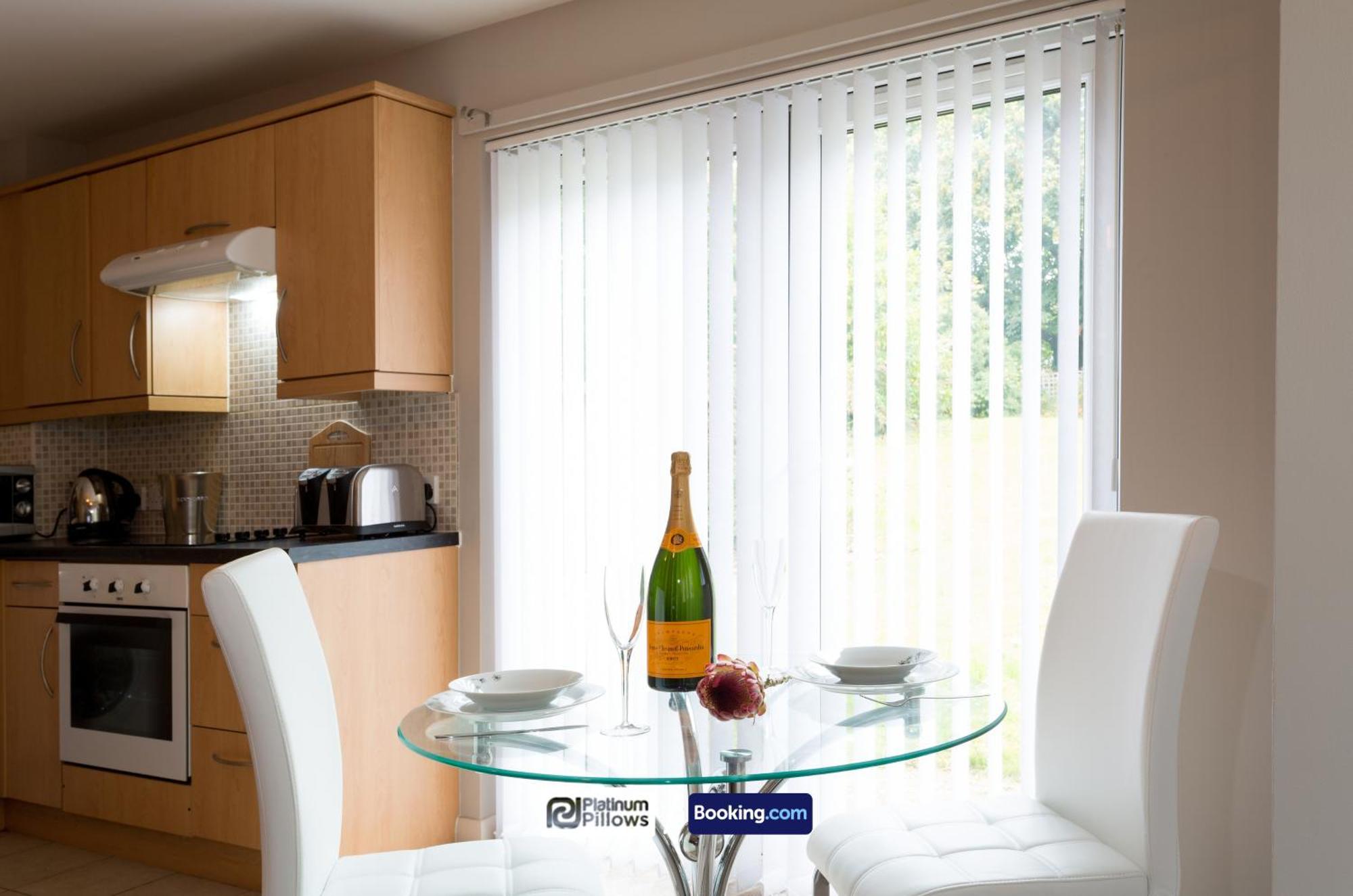 Modern Oxford 2 Bedroom Apartments, Weekly & Monthly Stays, Families & Contractor Accommodation Eksteriør billede